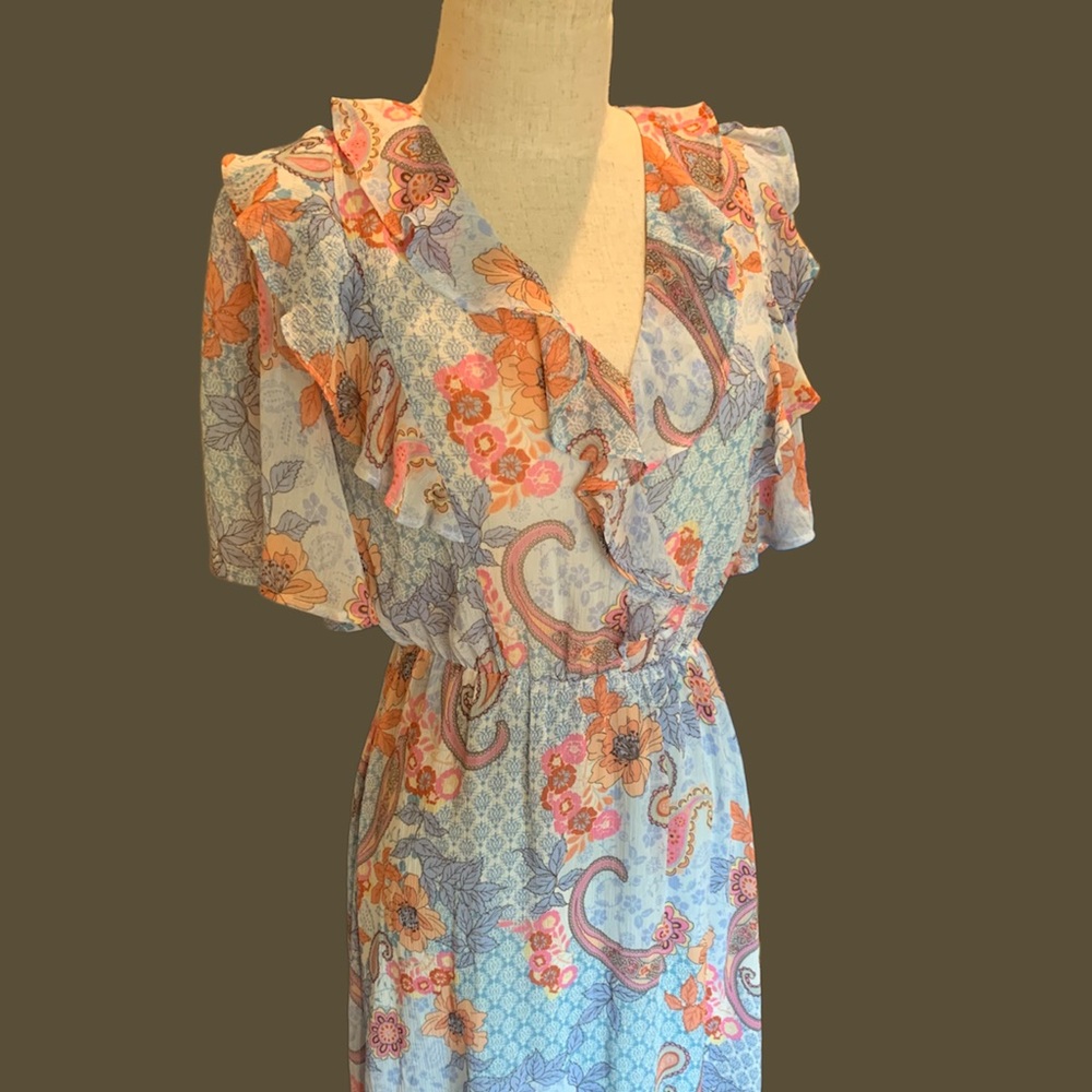 NEW PATCHWORK RUFFLED DRESS - Picture 4 of 10